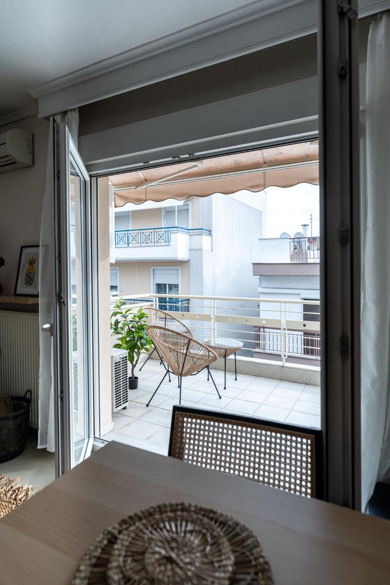 Pomegranate Luxury Penthouse Maisonette With Beautiful Terrace & Free Parking By Binobi ! Thessaloniki Buitenkant foto