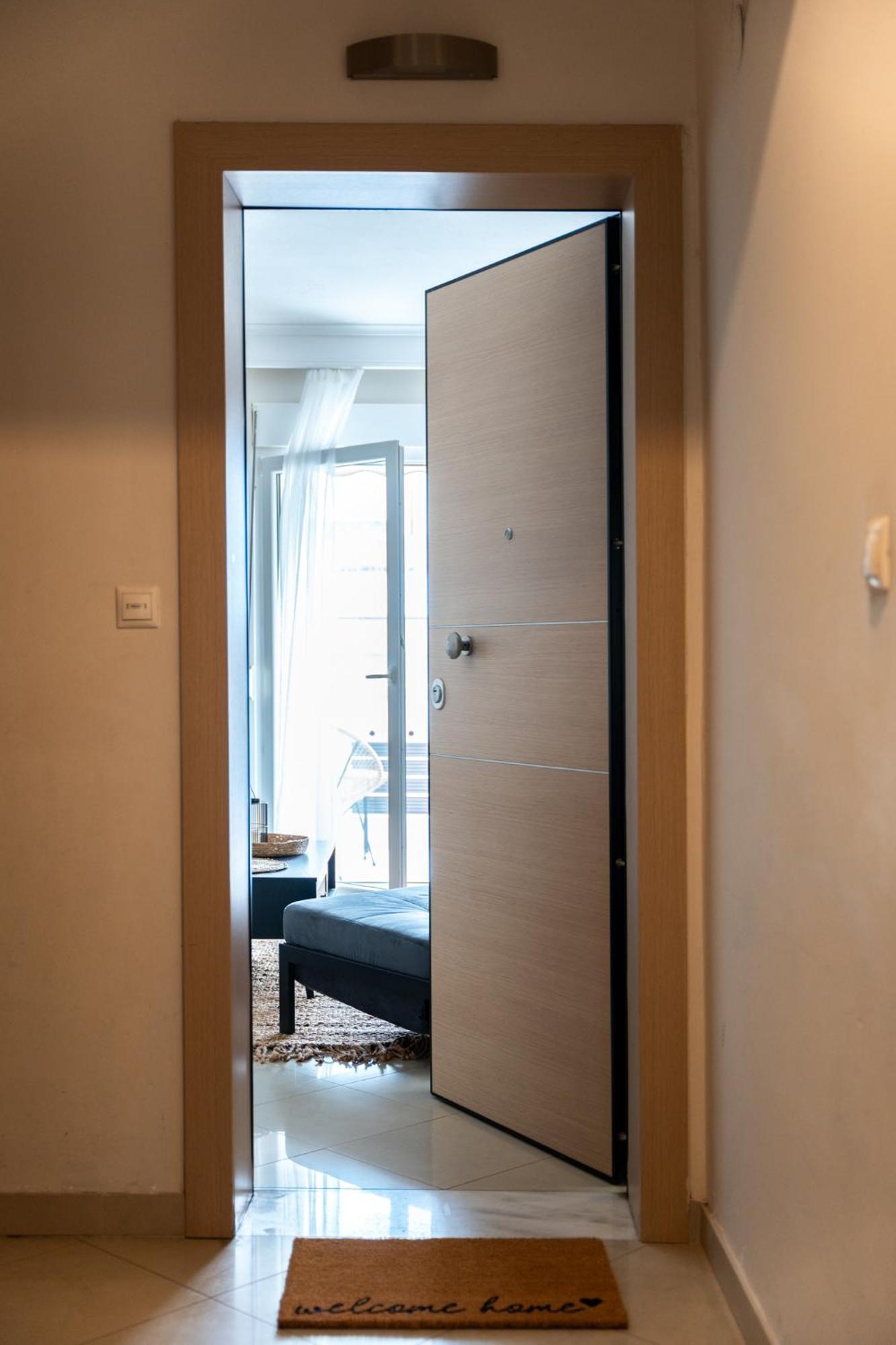 Pomegranate Luxury Penthouse Maisonette With Beautiful Terrace & Free Parking By Binobi ! Thessaloniki Buitenkant foto
