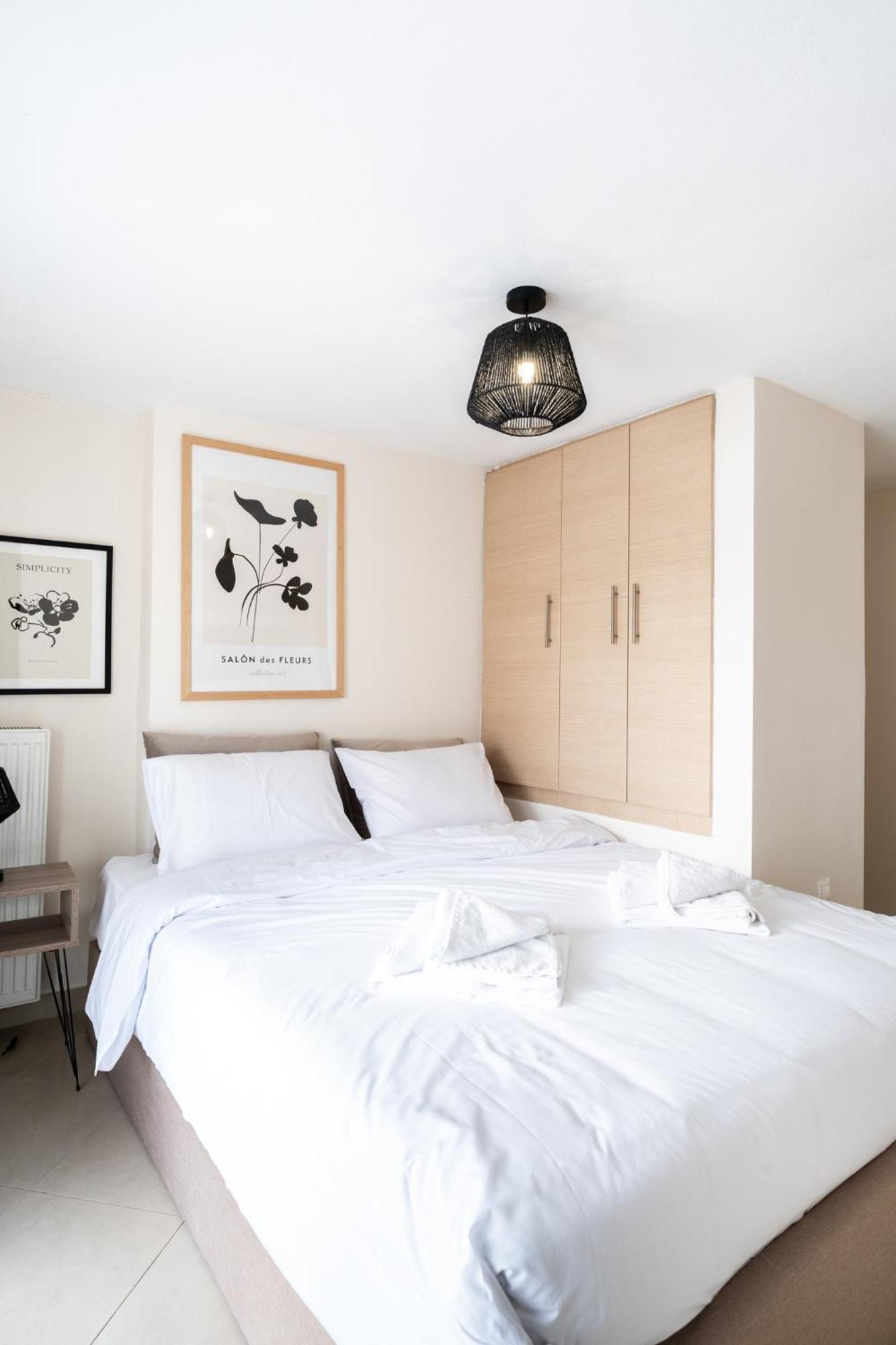 Pomegranate Luxury Penthouse Maisonette With Beautiful Terrace & Free Parking By Binobi ! Thessaloniki Buitenkant foto